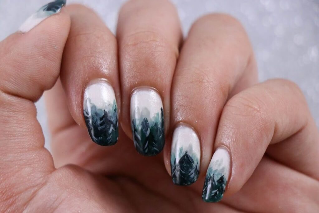 Ombre Nails That Are Fashionably In Season 