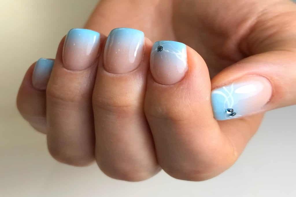Ombre Nails That Are Fashionably In Season