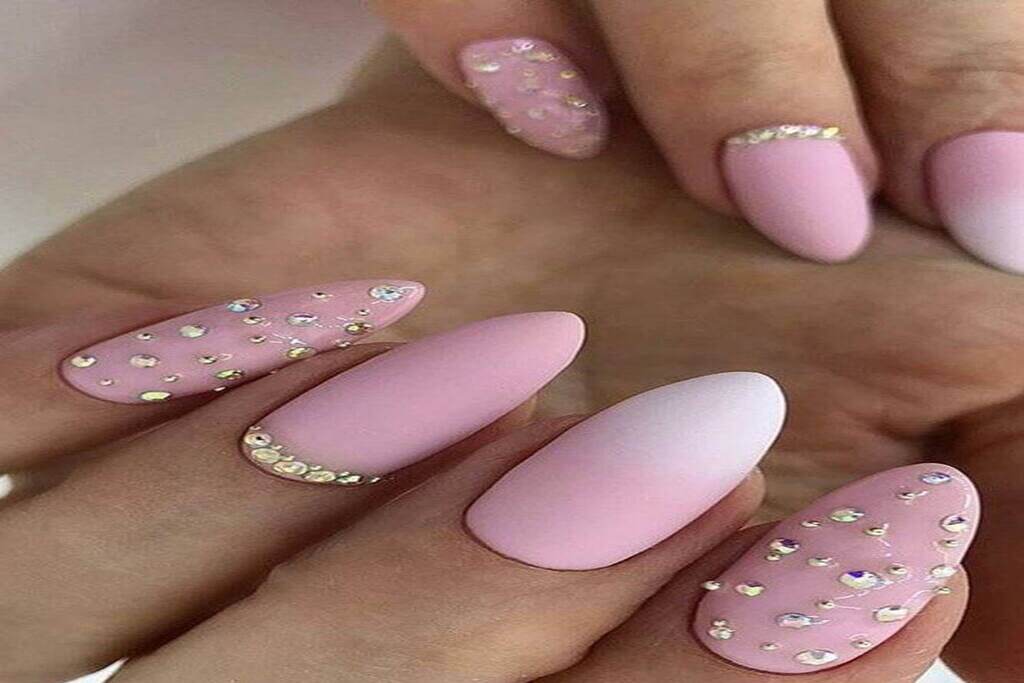 Ombre Nails That Are Fashionably In Season