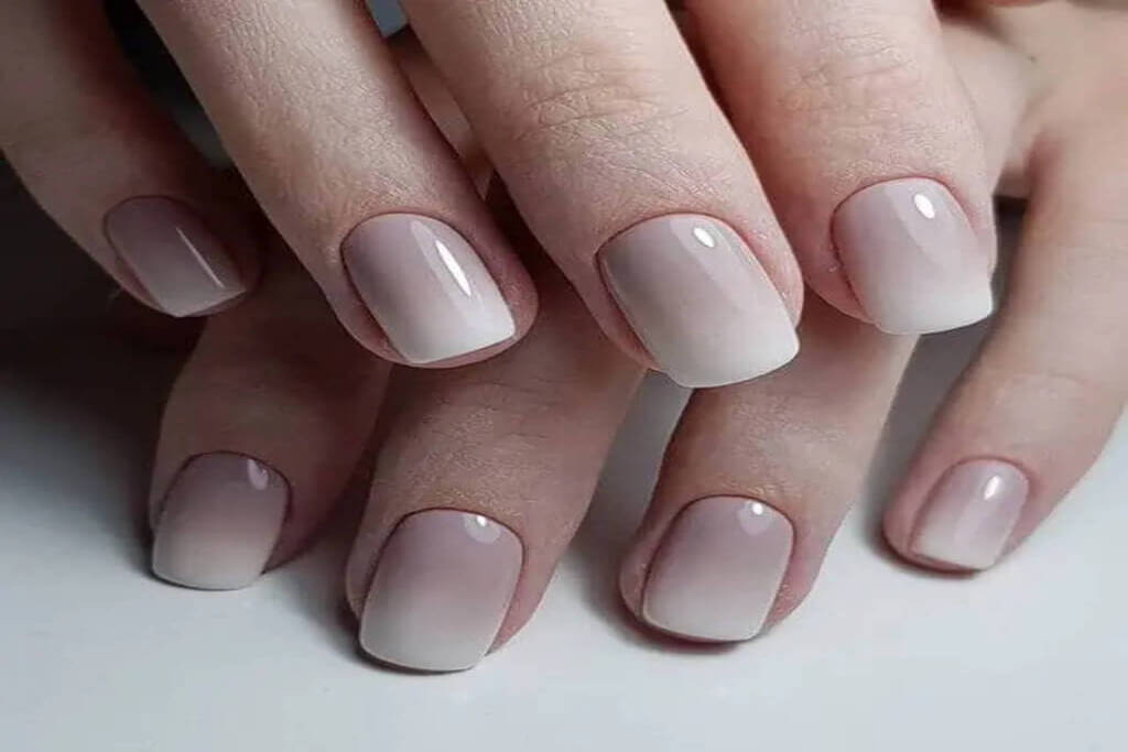 Ombre Nails That Are Fashionably In Season