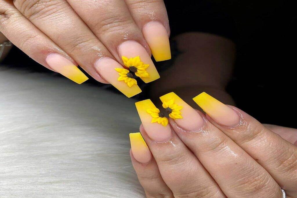 Ombre Nails That Are Fashionably In Season
