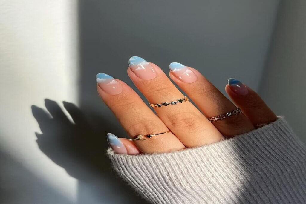 Ombre Nails That Are Fashionably In Season