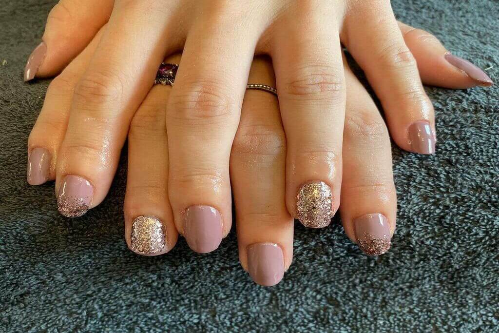 Ombre Nails That Are Fashionably In Season 