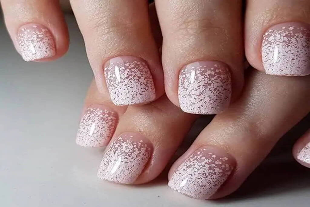 Ombre Nails That Are Fashionably In Season