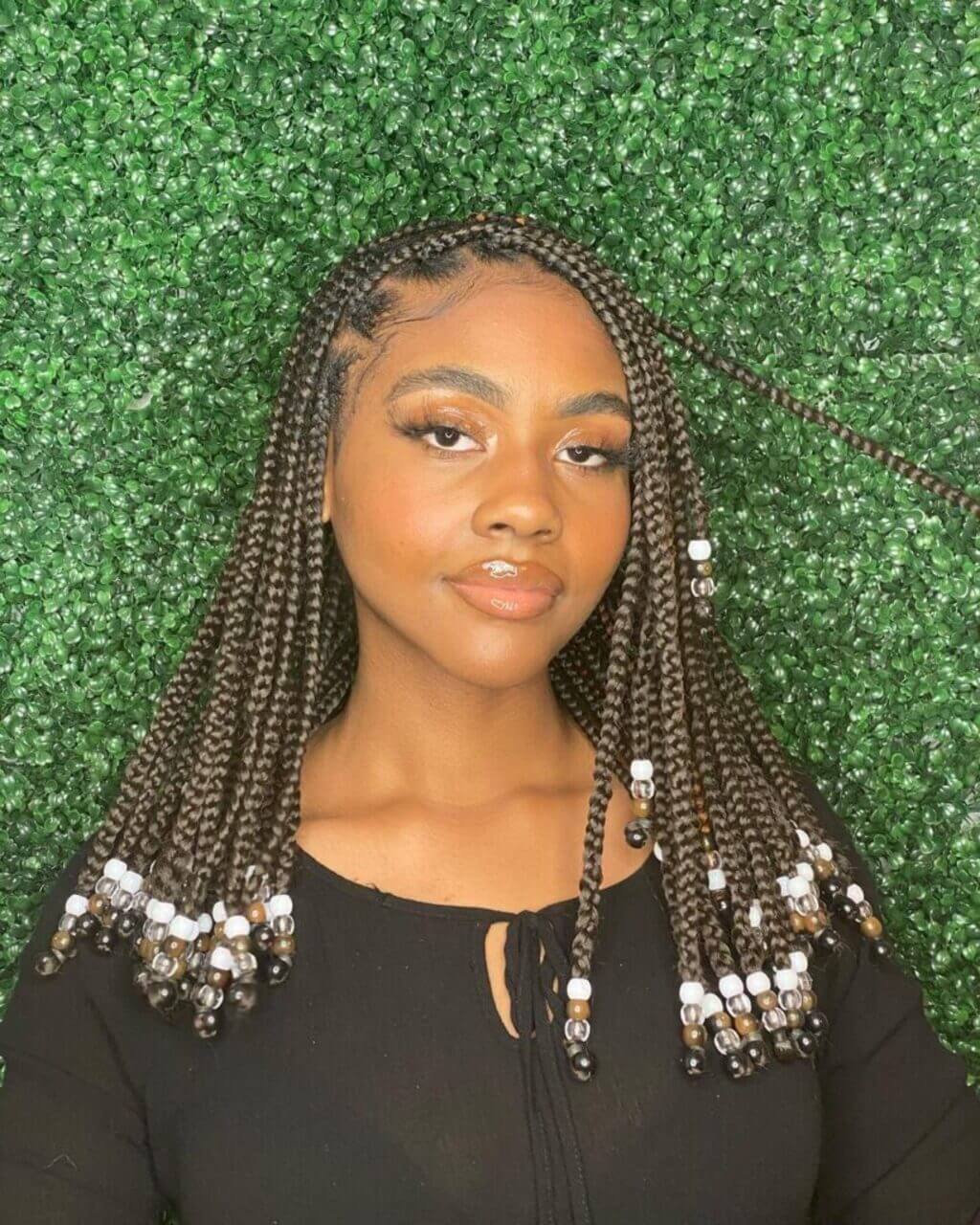 medium knotless braids