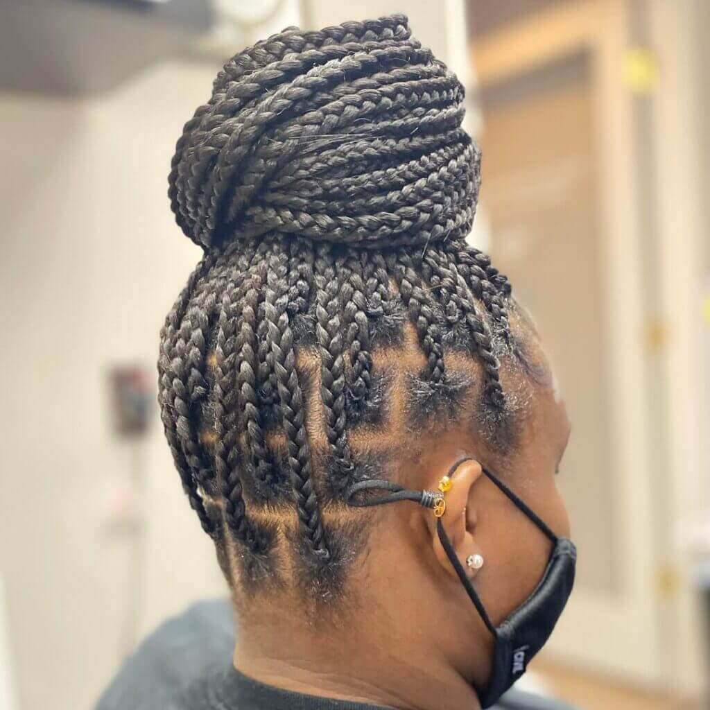 medium knotless box braids