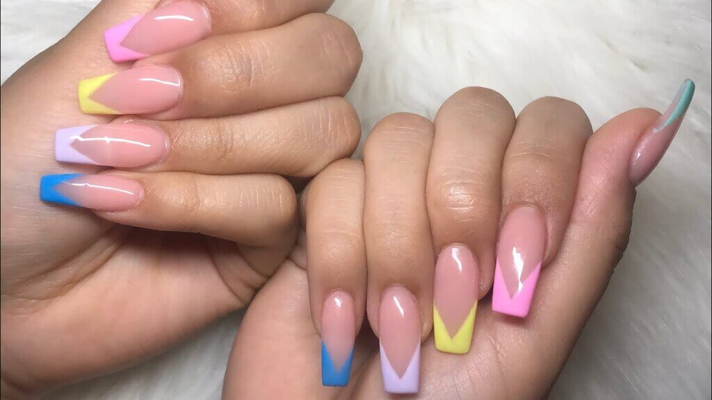 Short Acrylic Nails