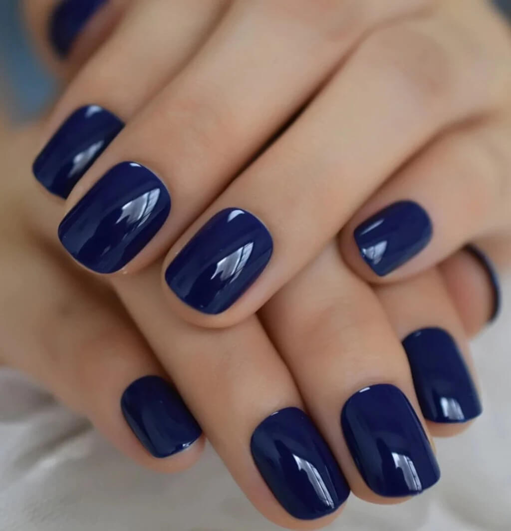 short coffin acrylic nails