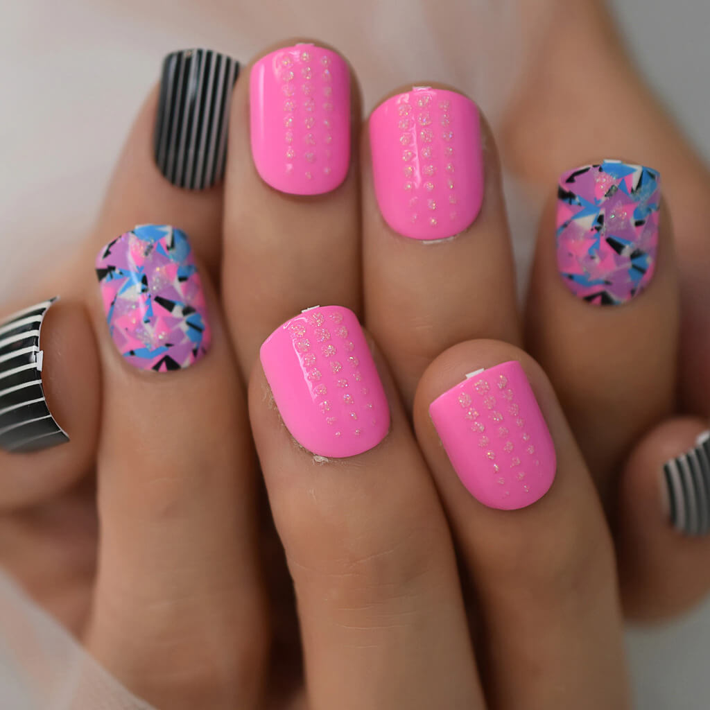 short coffin acrylic nails