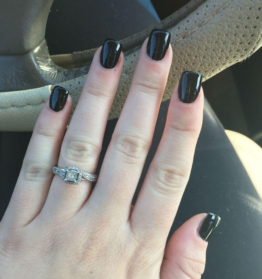 Short Acrylic Nails