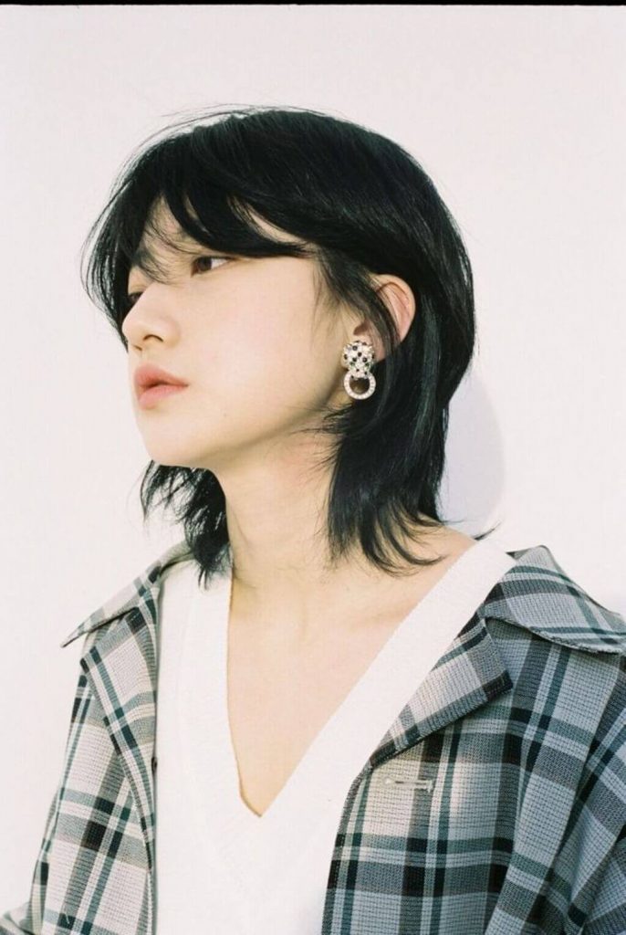 wolf cut women
