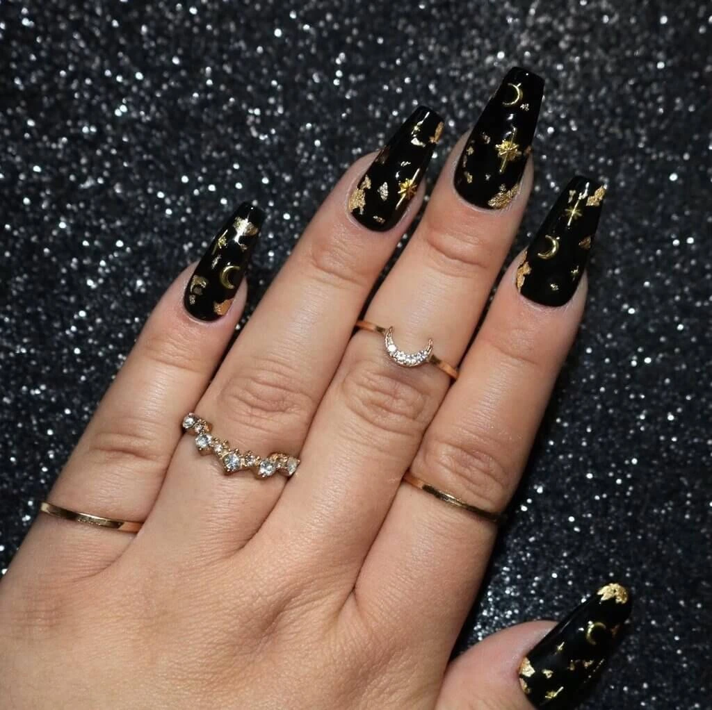 black french tip almond nails
