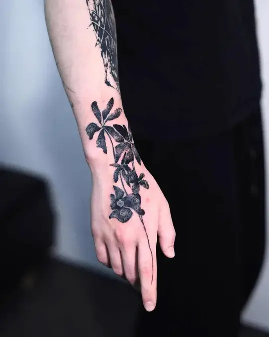 Eye Catching & Cool Male Hand Tattoo Ideas & Designs