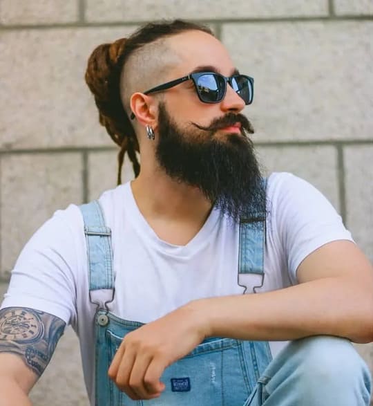 Long Pointy Beard
