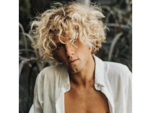 Long Curly Hair with Shoulder Length Hairstyle