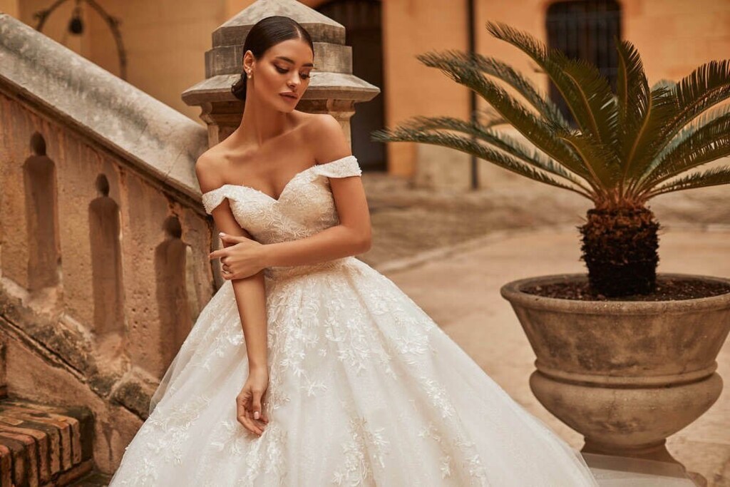 What Is a Ball Gown