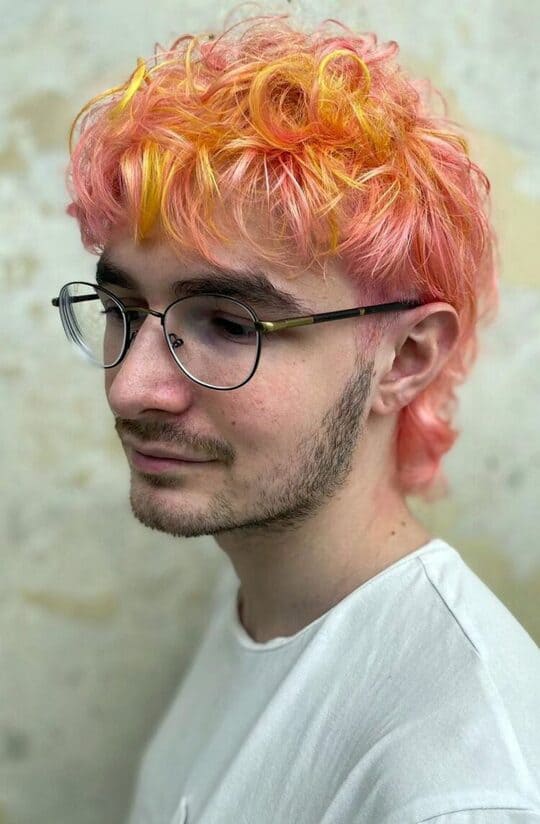 what does a mullet haircut look like