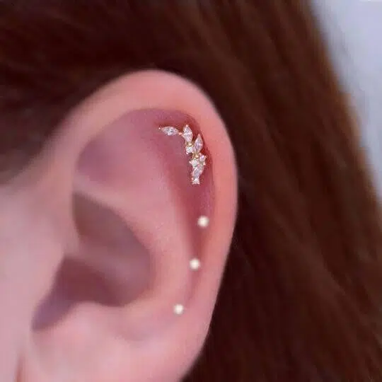 stud helix piercing