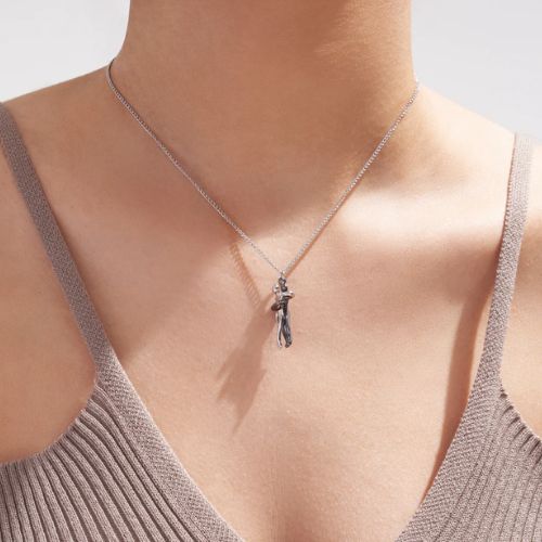 meaning of man offering necklace
